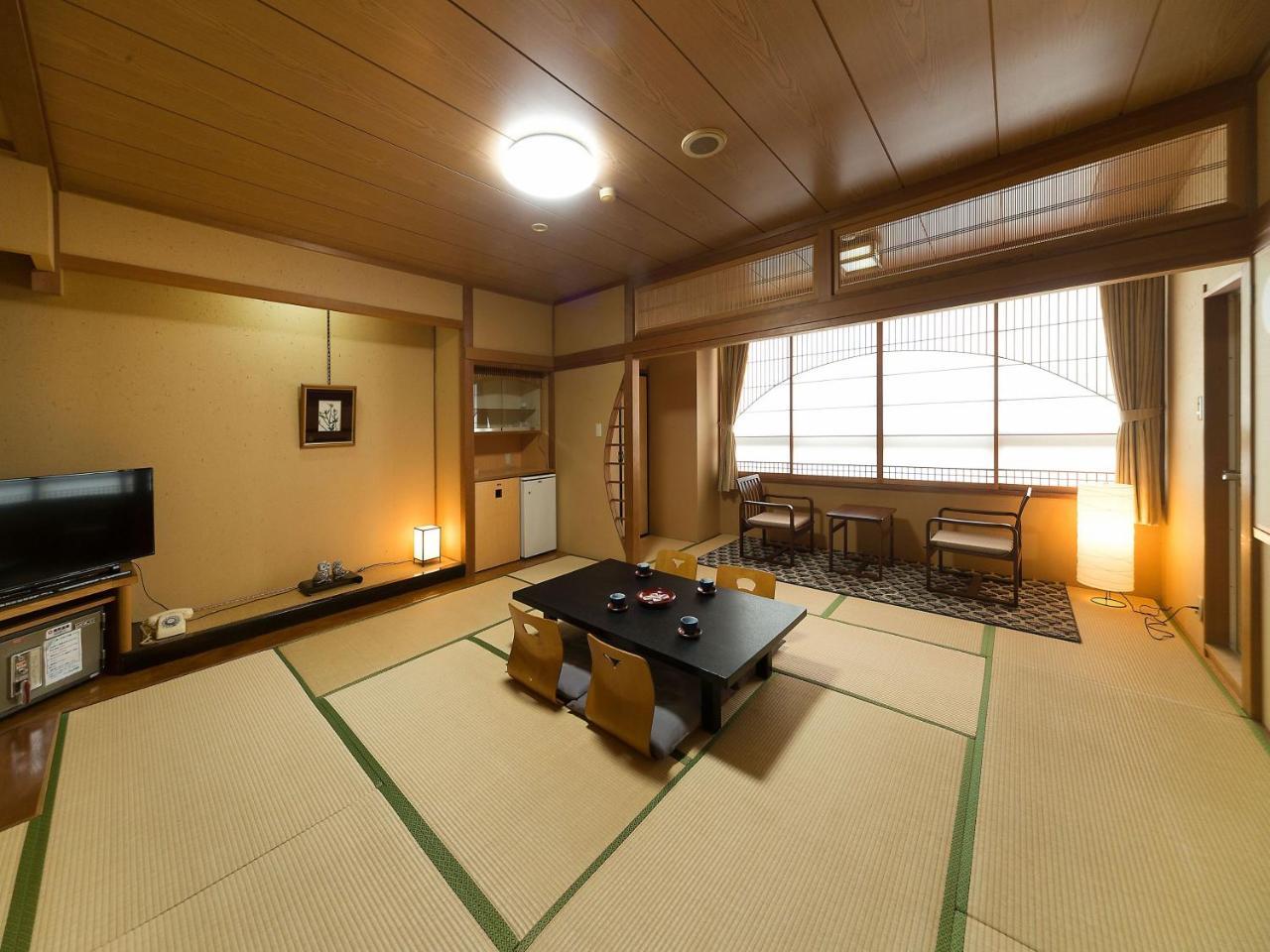 Awara Onsen Hot Spring Koubou Gurabaatei Hotel Exterior photo