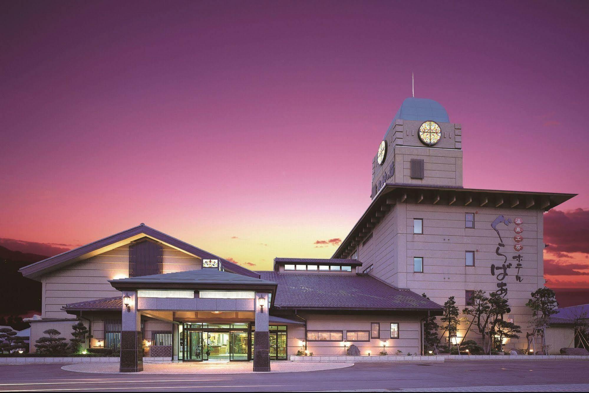 Awara Onsen Hot Spring Koubou Gurabaatei Hotel Exterior photo