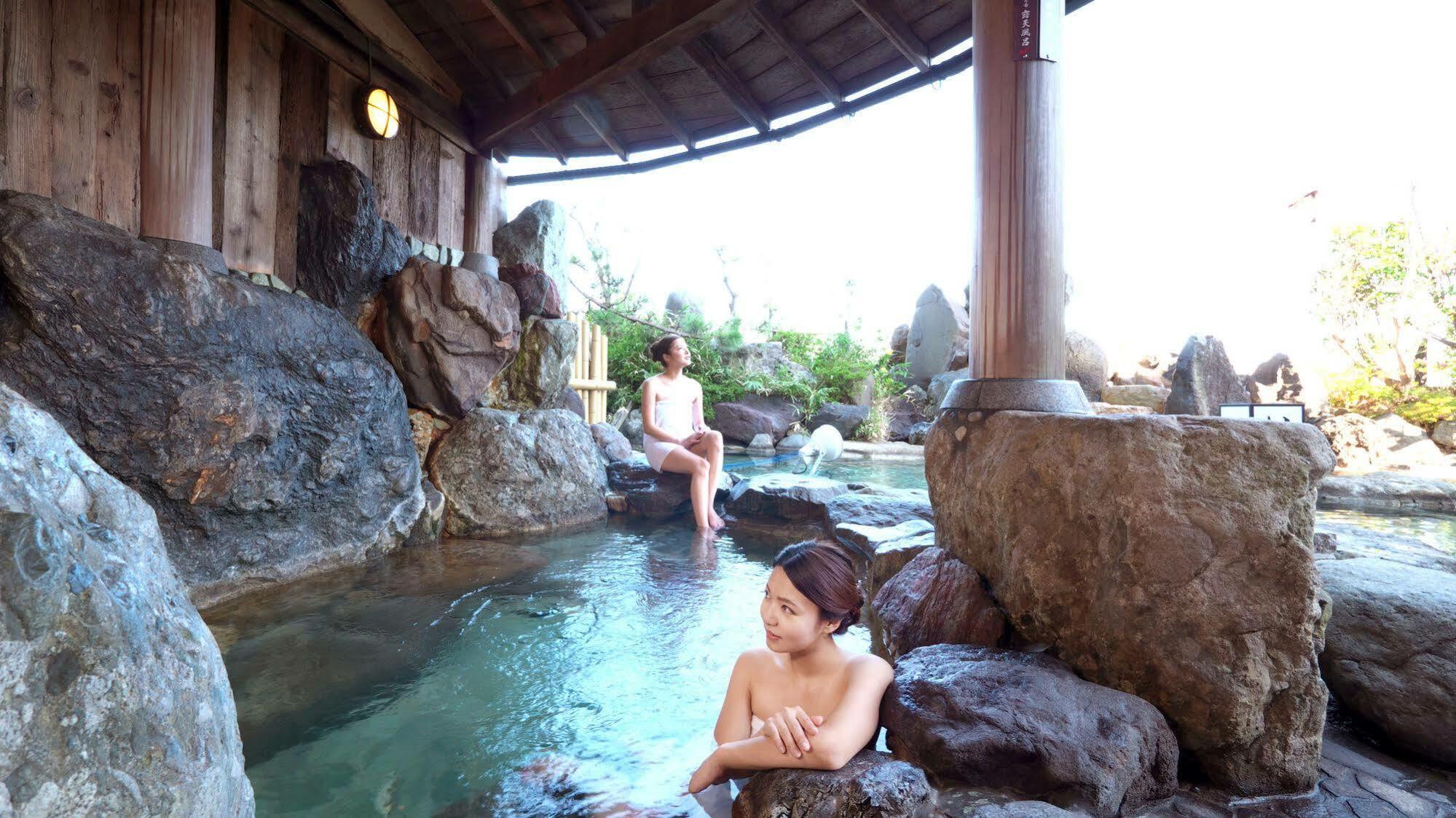 Awara Onsen Hot Spring Koubou Gurabaatei Hotel Exterior photo